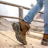 2022年英国最好的登山靴女性:看什么for, and ladies’ walking boots from Keen, Jack Wolfskin, On